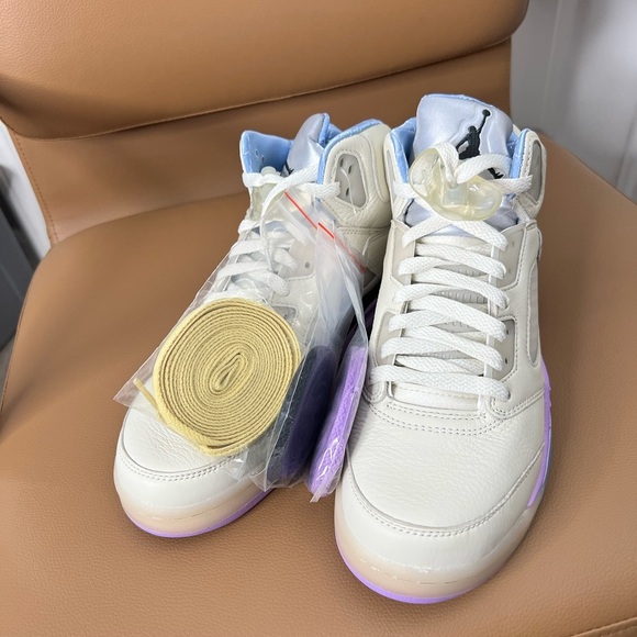 NWT DJ Khaled x Air Jordan 5 “Sail” - Picture 5 of 9